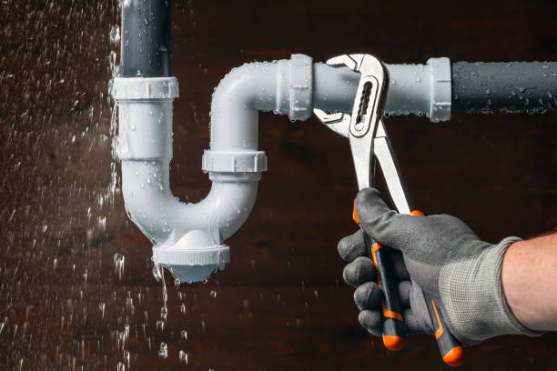 Professional Pipe Repair technician working in Highland, MD